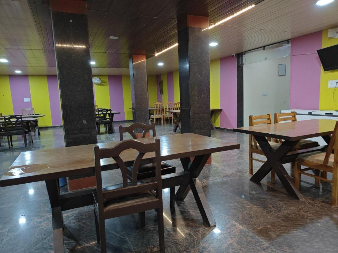 Hotel Shyam Sarover And Restaurant Ringas Exterior foto