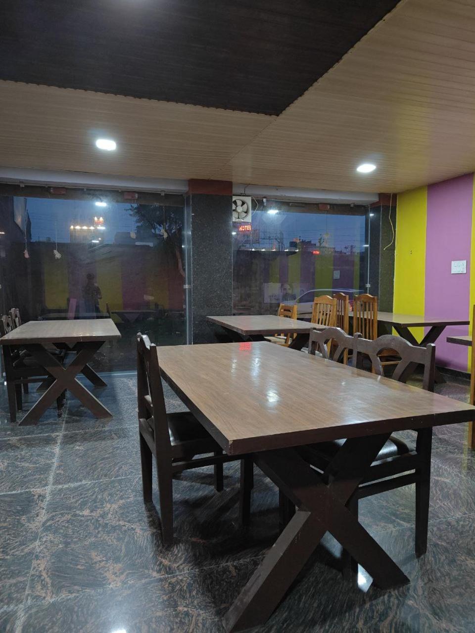 Hotel Shyam Sarover And Restaurant Ringas Exterior foto